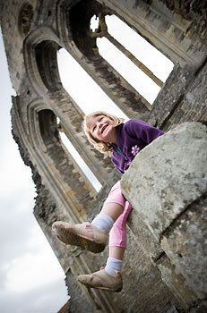 VALLECRUCIS girl on the ledge.jpg